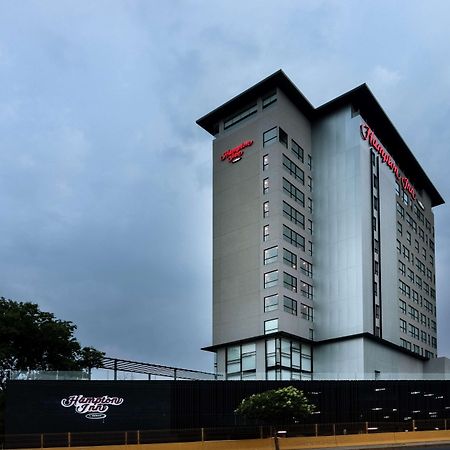 Hampton Inn And Suites San Luis Potosi Slp Bagian luar foto