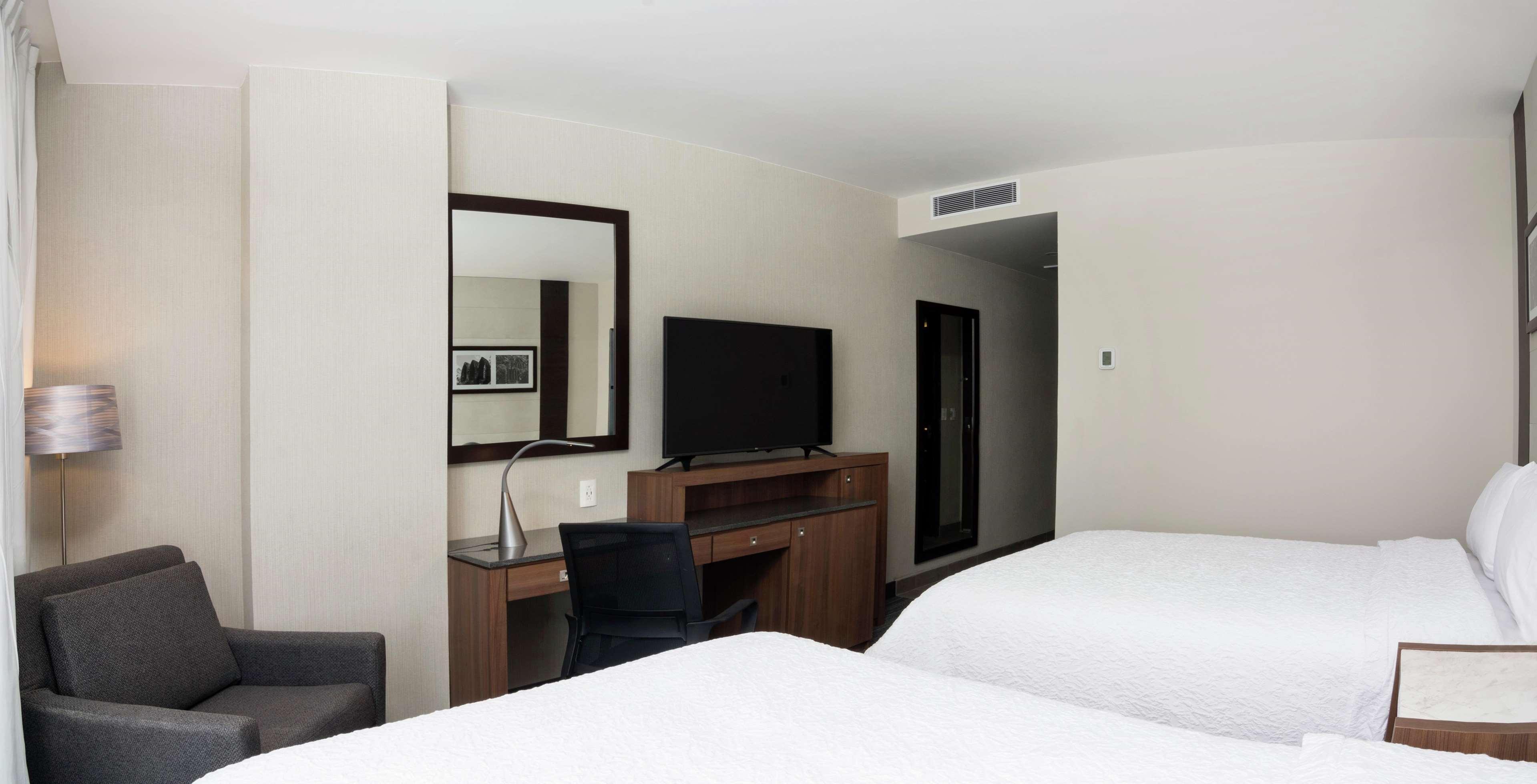 Hampton Inn And Suites San Luis Potosi Slp Bagian luar foto