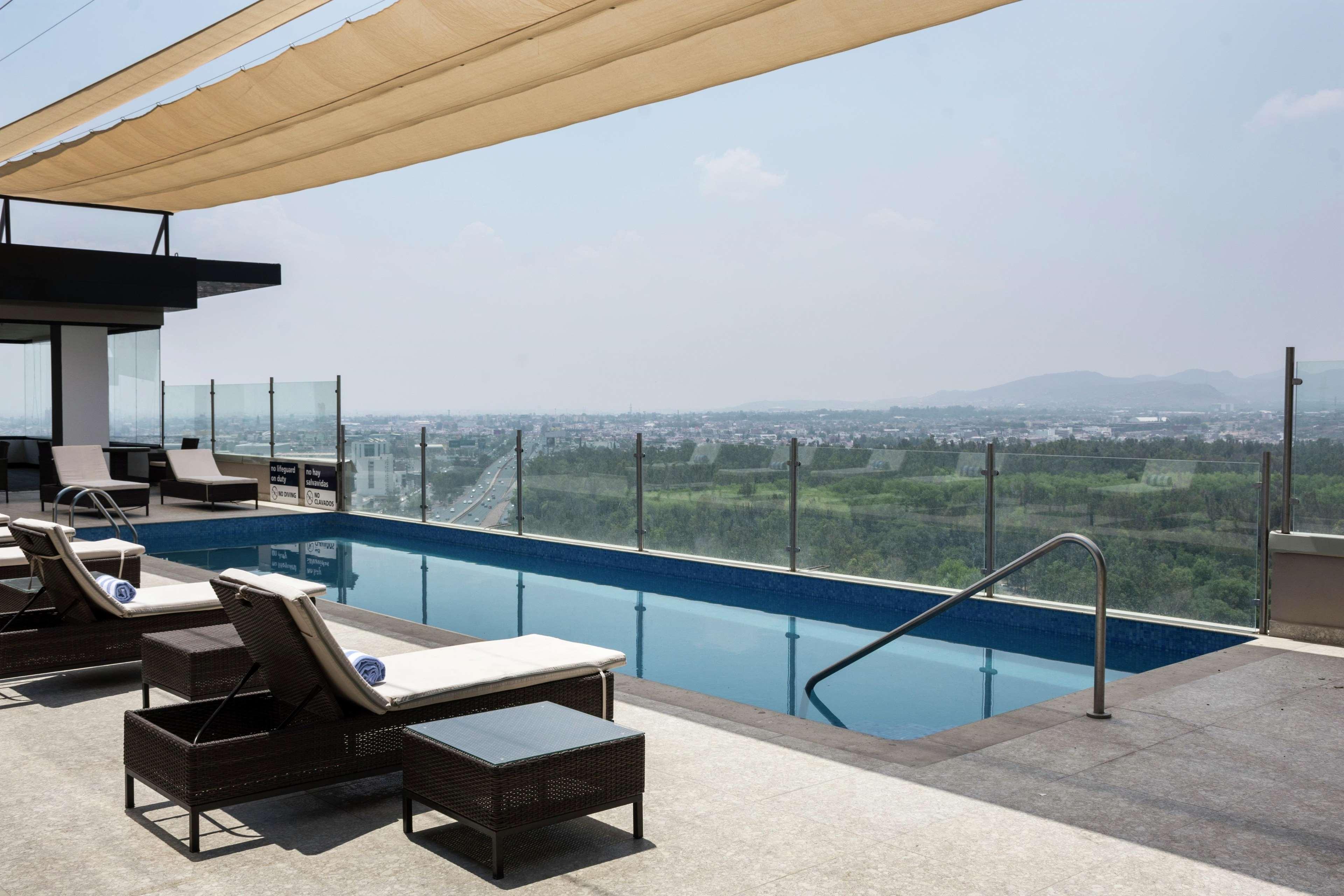 Hampton Inn And Suites San Luis Potosi Slp Bagian luar foto