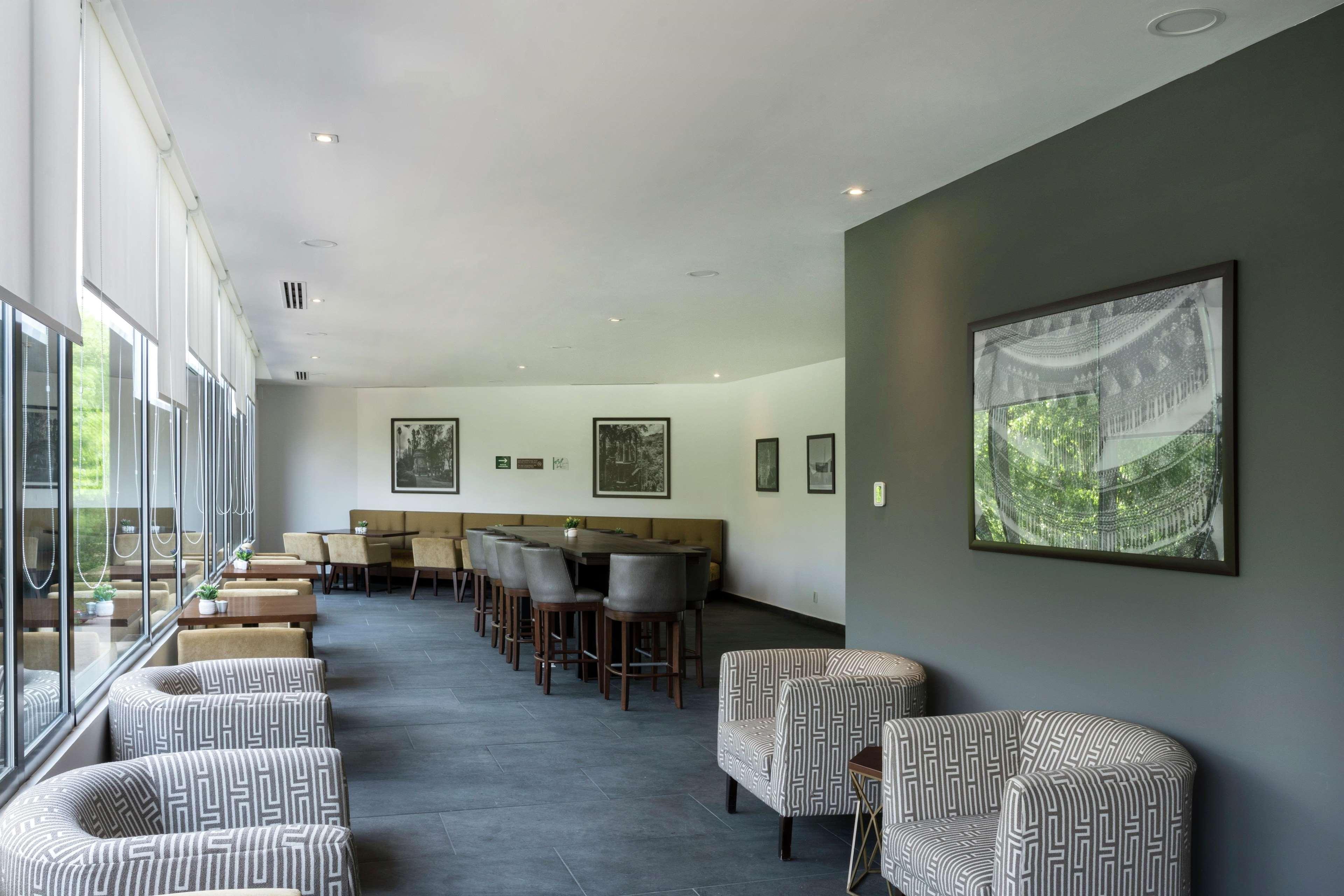 Hampton Inn And Suites San Luis Potosi Slp Bagian luar foto