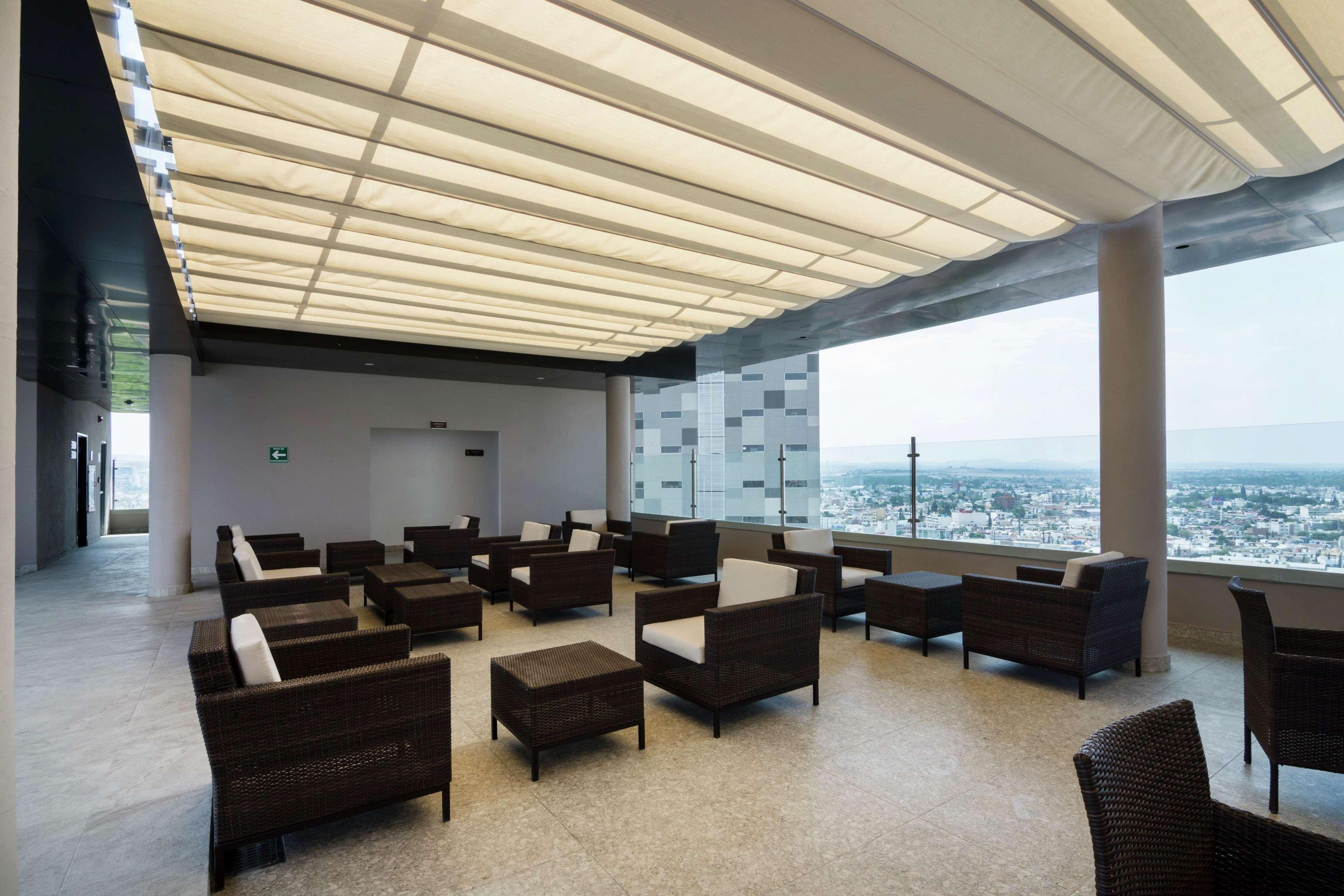 Hampton Inn And Suites San Luis Potosi Slp Bagian luar foto